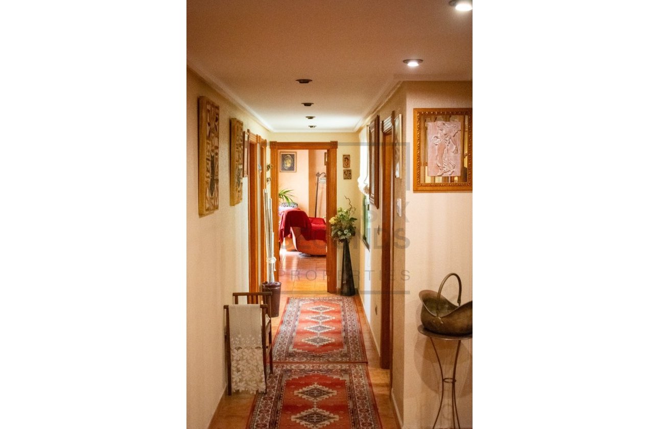 Resale - Villa / Semi detached - Guardamar del Segura - Guardamar pueblo