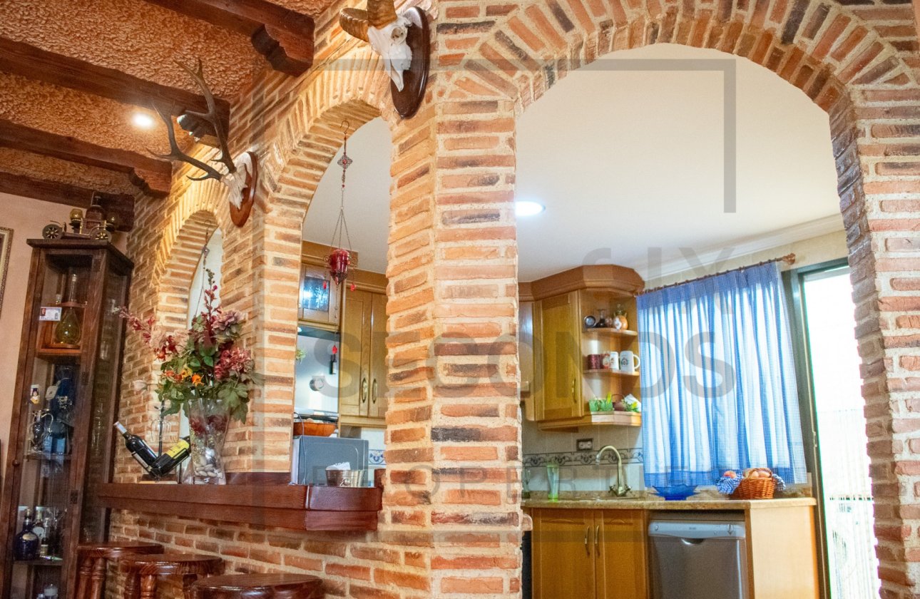 Resale - Villa / Semi detached - Guardamar del Segura - Guardamar pueblo