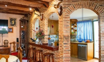 Resale - Villa / Semi detached - Guardamar del Segura - Guardamar pueblo