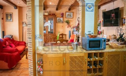 Resale - Villa / Semi detached - Guardamar del Segura - Guardamar pueblo