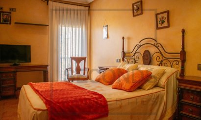 Resale - Villa / Semi detached - Guardamar del Segura - Guardamar pueblo