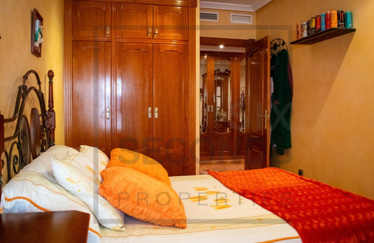 Resale - Villa / Semi detached - Guardamar del Segura - Guardamar pueblo