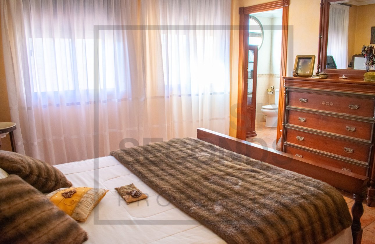 Resale - Villa / Semi detached - Guardamar del Segura - Guardamar pueblo