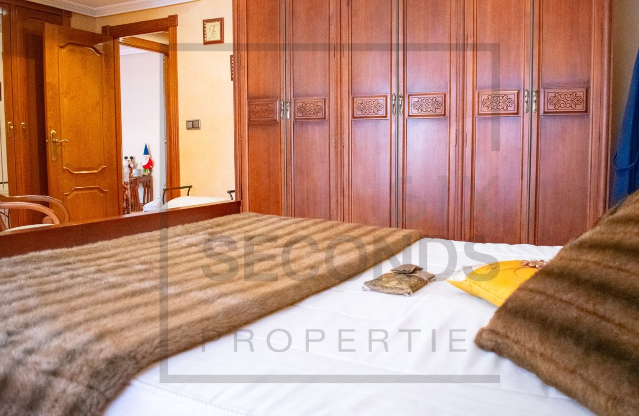 Resale - Villa / Semi detached - Guardamar del Segura - Guardamar pueblo