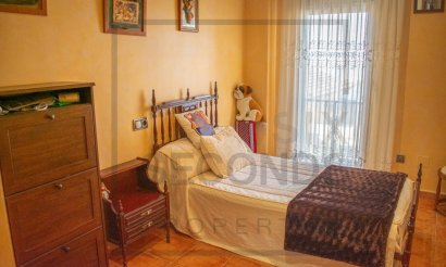 Resale - Villa / Semi detached - Guardamar del Segura - Guardamar pueblo