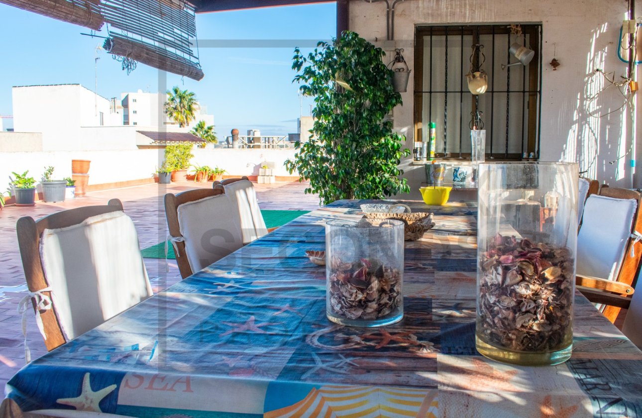 Resale - Villa / Semi detached - Guardamar del Segura - Guardamar pueblo