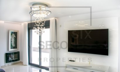 Reventa - Villa - San Miguel de Salinas - Urbanizaciones