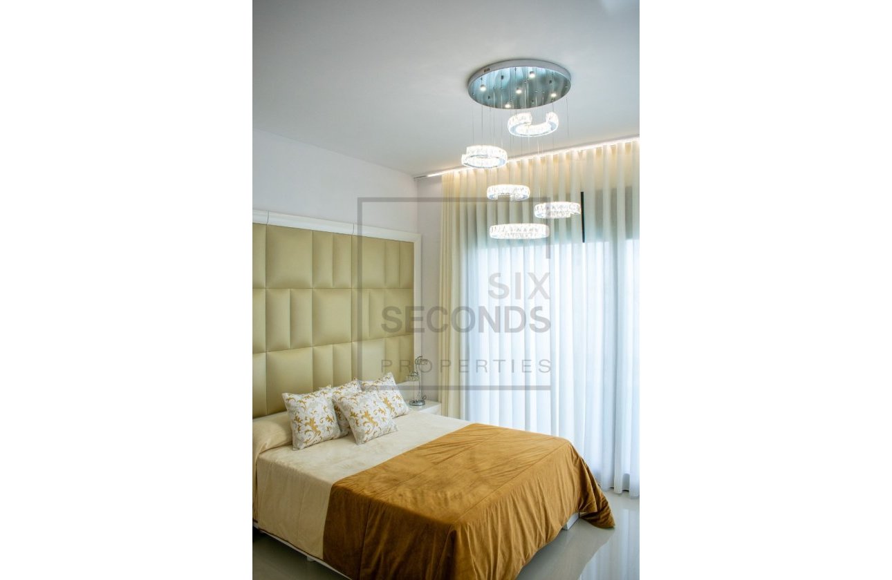 Reventa - Villa - San Miguel de Salinas - Urbanizaciones