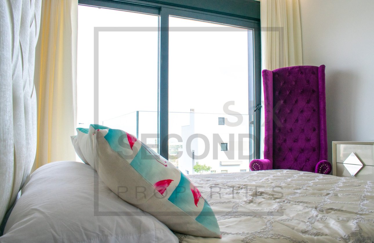 Reventa - Villa - San Miguel de Salinas - Urbanizaciones