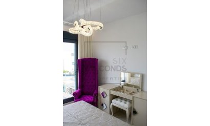 Reventa - Villa - San Miguel de Salinas - Urbanizaciones