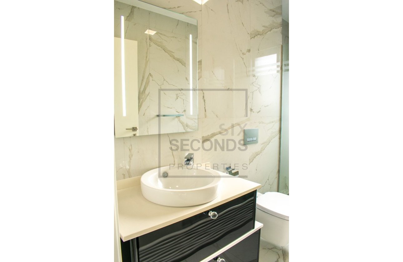 Reventa - Villa - San Miguel de Salinas - Urbanizaciones