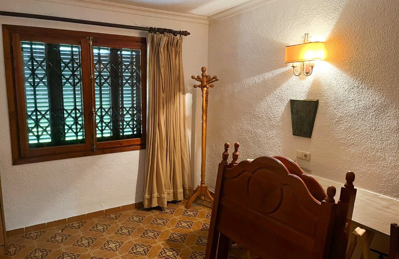 Reventa - Villa / Semi detached - Orihuela Costa - Punta Prima