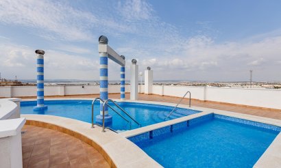 Resale - Apartment / flat - Torrevieja - Parque de Las Naciones