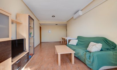 Resale - Apartment / flat - Torrevieja - Parque de Las Naciones