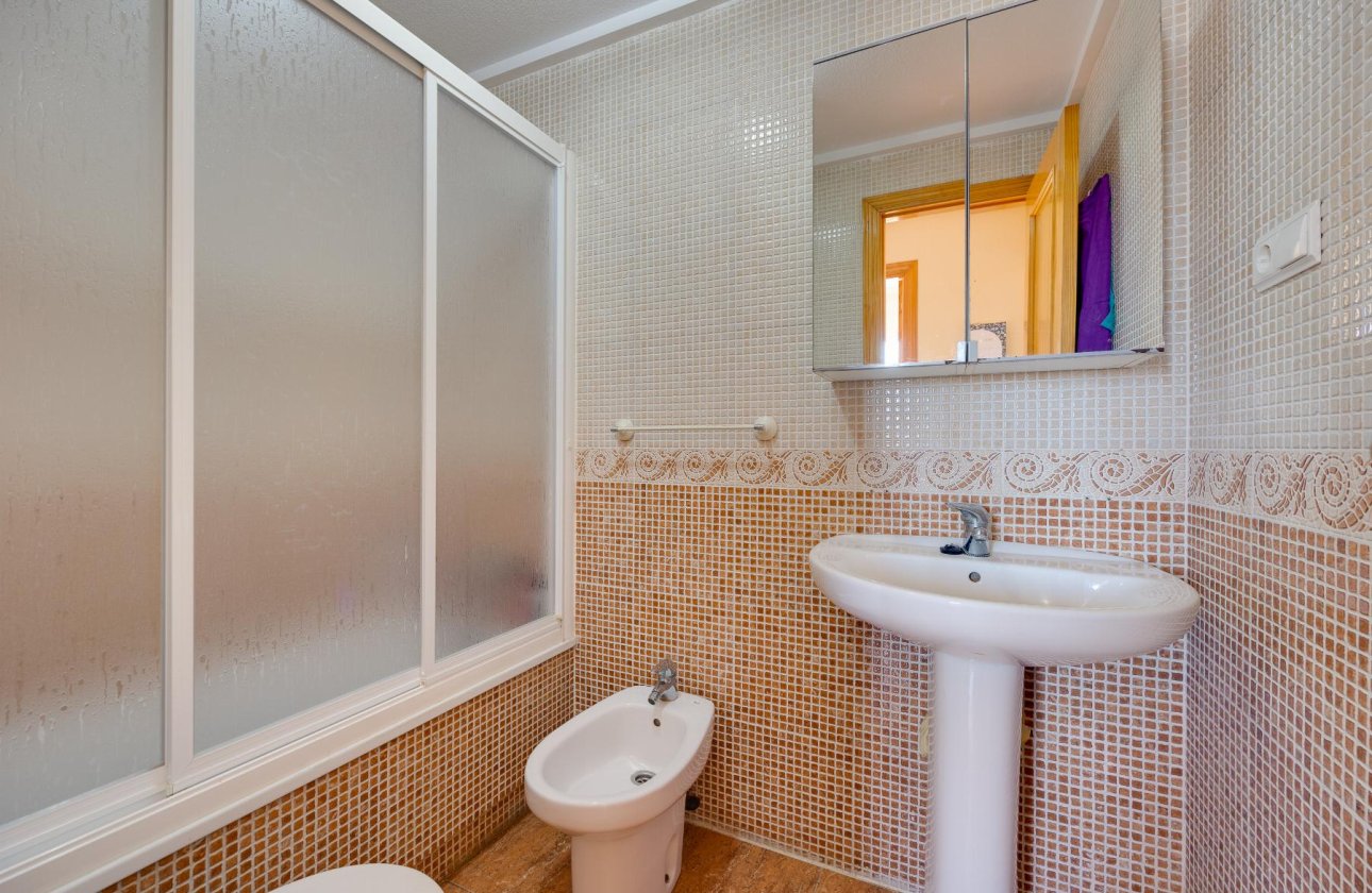 Resale - Apartment / flat - Torrevieja - Parque de Las Naciones