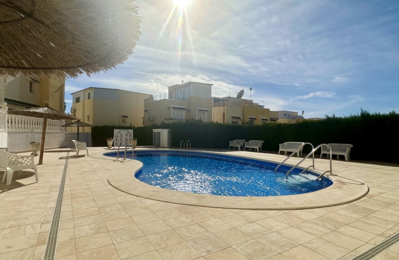 Resale - Townhouse - Orihuela Costa - Los Altos
