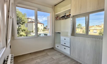 Resale - Villa - Orihuela Costa - Villamartín