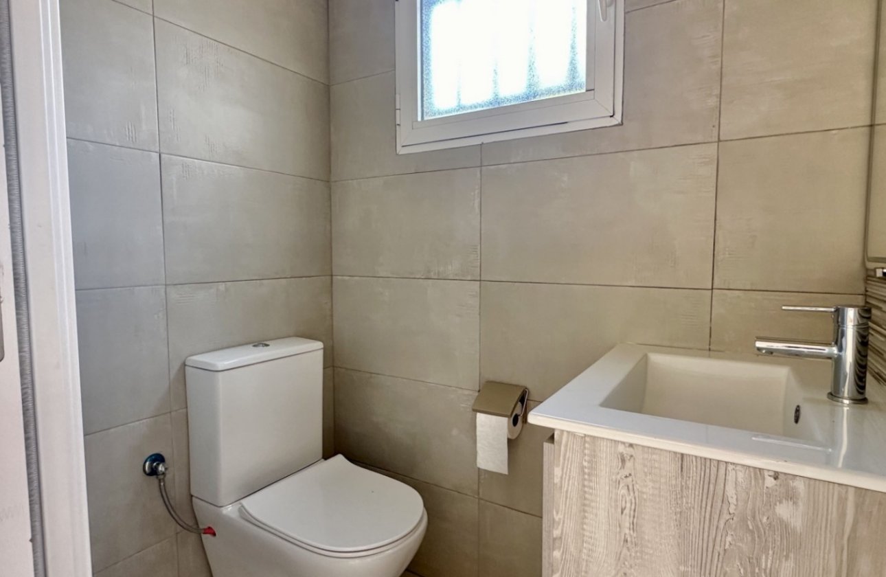 Resale - Villa - Orihuela Costa - Villamartín