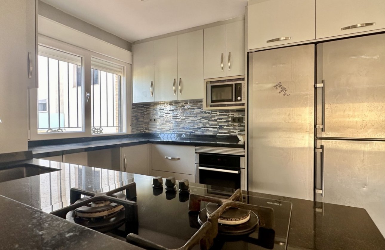 Resale - Villa - Orihuela Costa - Villamartín