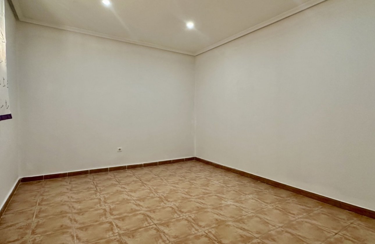 Resale - Villa - Orihuela Costa - Villamartín