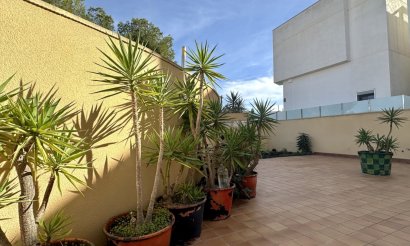 Resale - Villa - Orihuela Costa - Villamartín