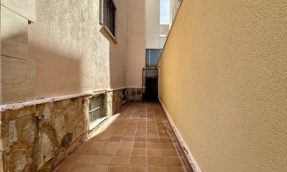 Resale - Villa - Orihuela Costa - Villamartín