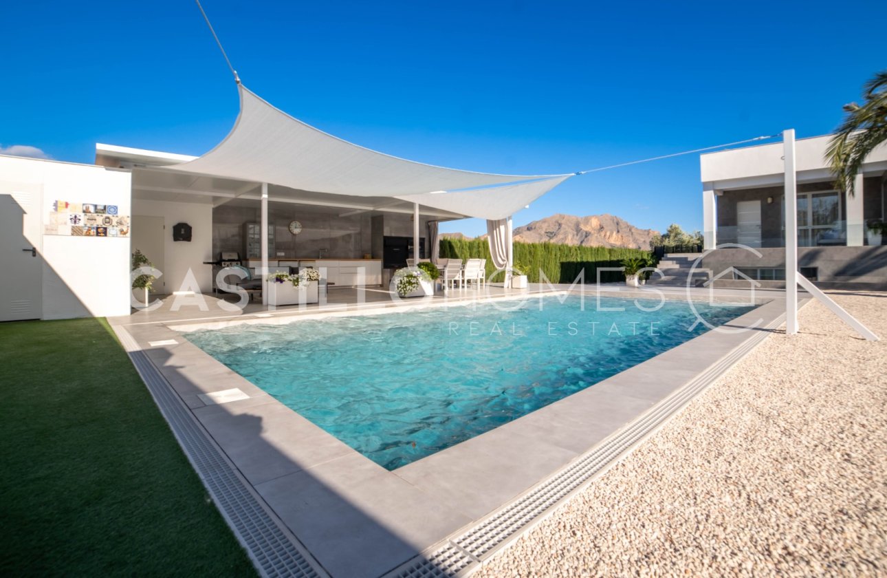 Resale - Villa - Orihuela Costa - Orihuela