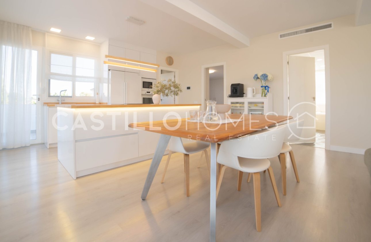 Resale - Villa - Orihuela Costa - Orihuela