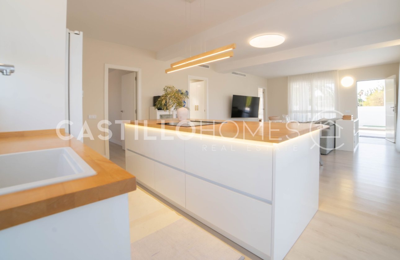 Resale - Villa - Orihuela Costa - Orihuela