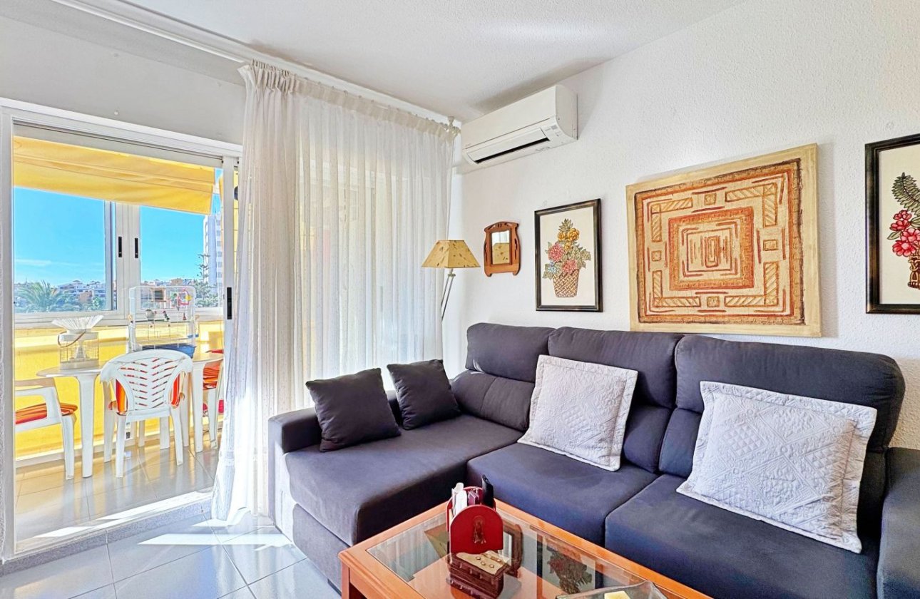 Resale - Apartment / flat - Torrevieja - Rocio del Mar