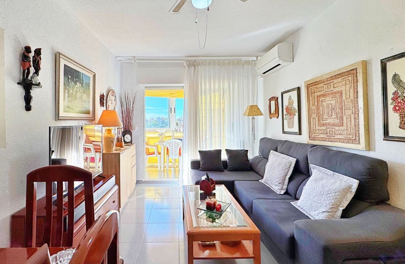 Resale - Apartment / flat - Torrevieja - Rocio del Mar