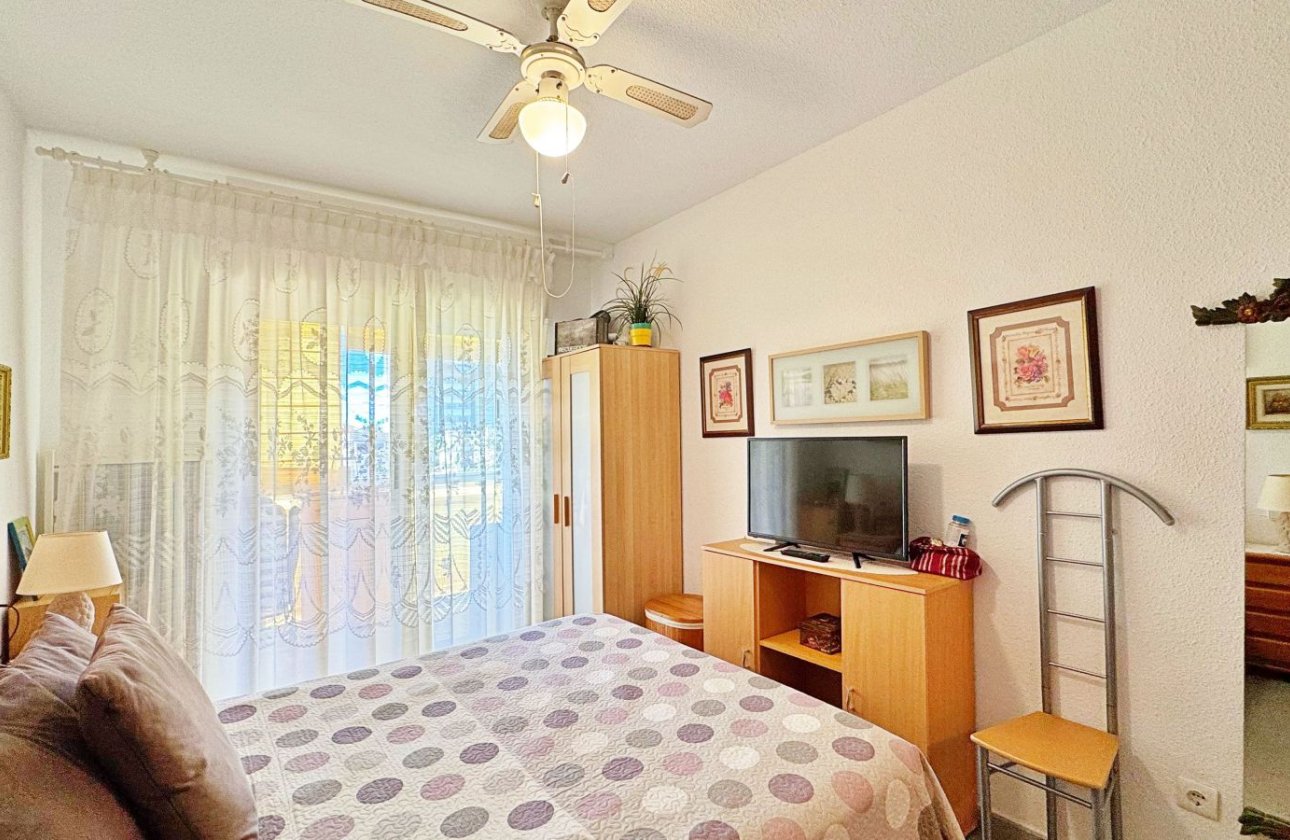 Resale - Apartment / flat - Torrevieja - Rocio del Mar