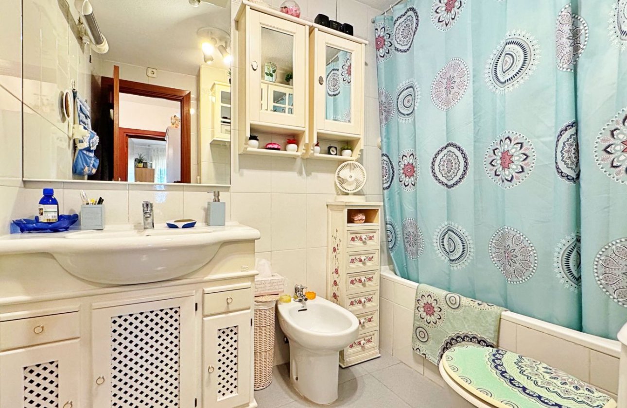 Resale - Apartment / flat - Torrevieja - Rocio del Mar