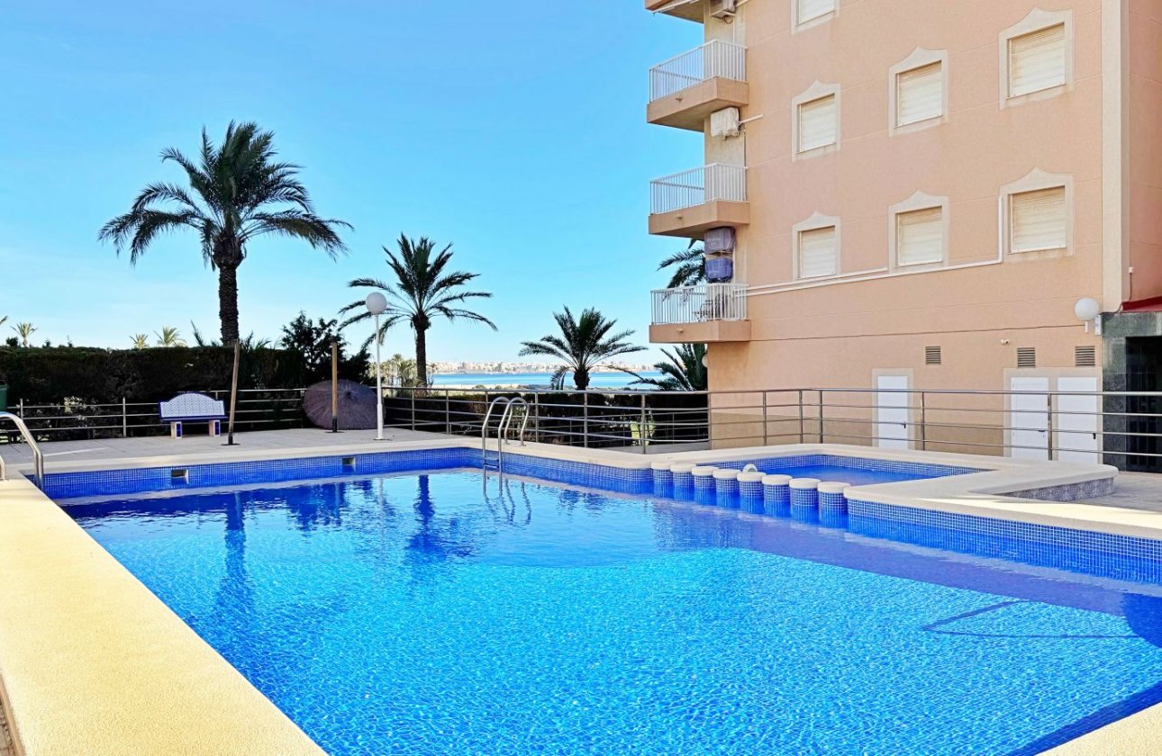Resale - Apartment / flat - Torrevieja - Rocio del Mar