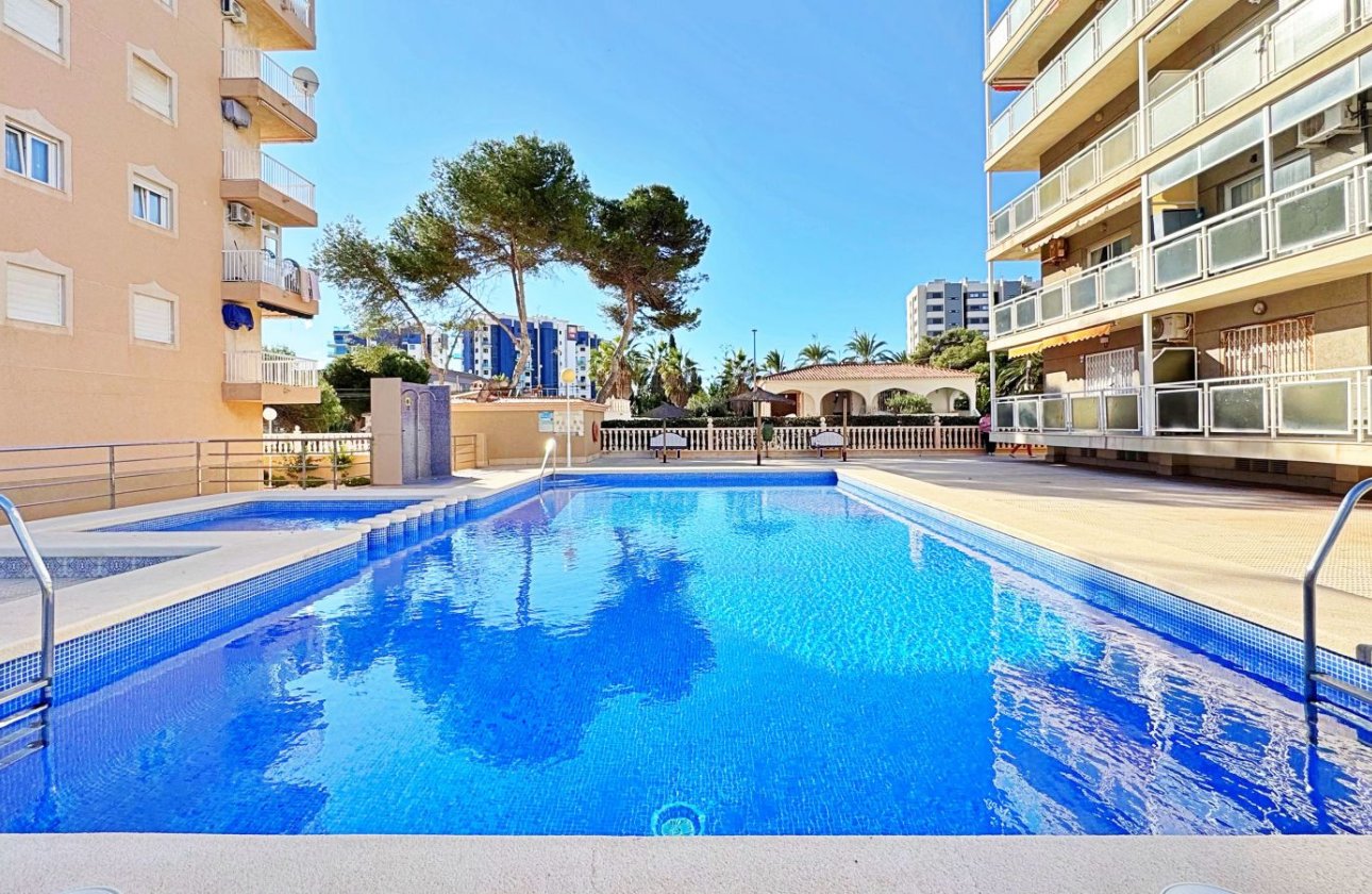 Resale - Apartment / flat - Torrevieja - Rocio del Mar