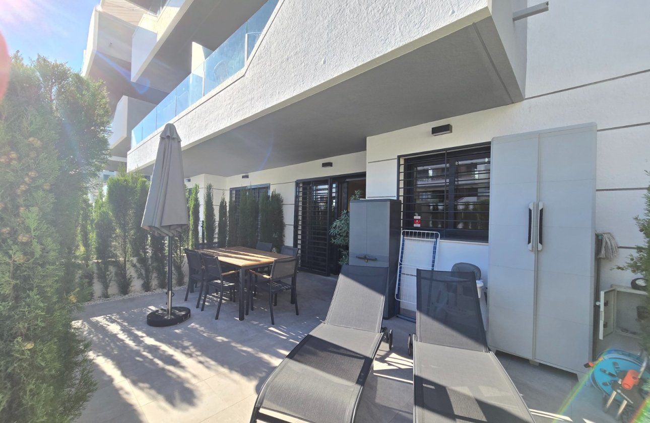 Resale - Apartment / flat - Orihuela Costa - Villamartín