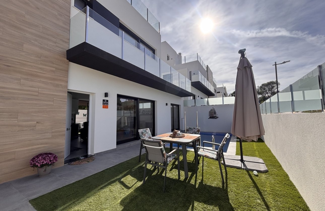 Reventa - Villa - Villamartin