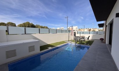 Reventa - Villa - Villamartin
