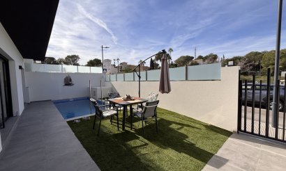 Reventa - Villa - Villamartin
