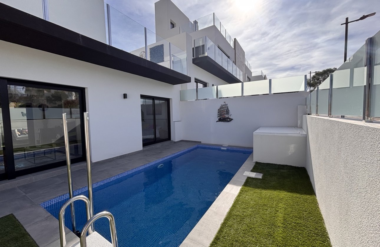 Reventa - Villa - Villamartin