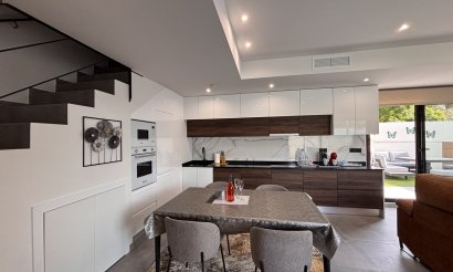 Reventa - Villa - Villamartin