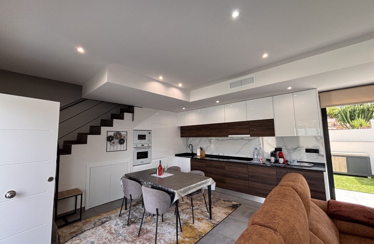 Reventa - Villa - Villamartin