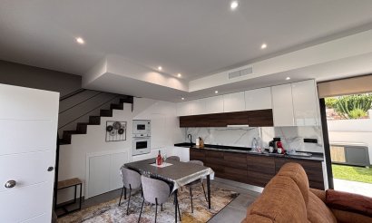 Reventa - Villa - Villamartin