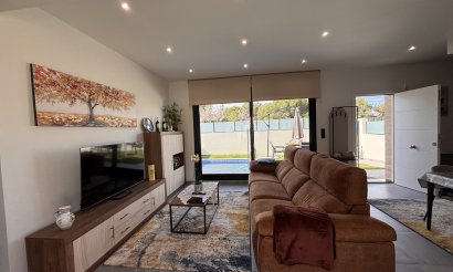 Reventa - Villa - Villamartin