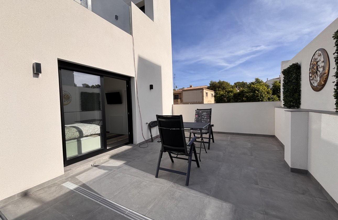 Reventa - Villa - Villamartin