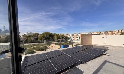 Reventa - Villa - Villamartin