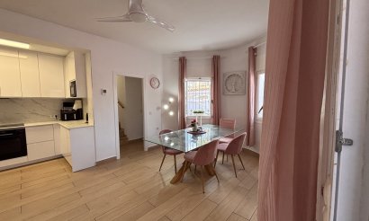 Resale - Villa - Orihuela Costa - Playa Flamenca