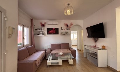 Resale - Villa - Orihuela Costa - Playa Flamenca