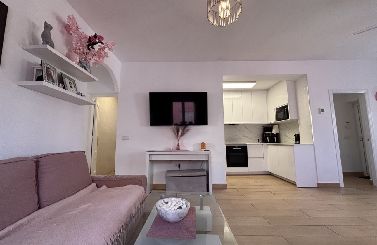 Resale - Villa - Orihuela Costa - Playa Flamenca