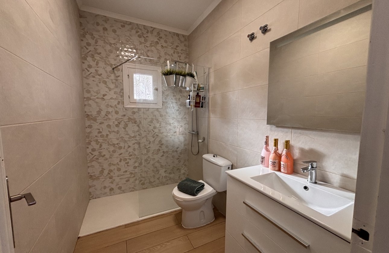 Resale - Villa - Orihuela Costa - Playa Flamenca